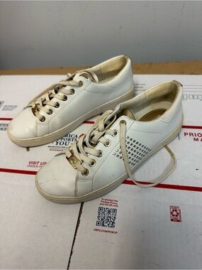 Michael Kors Shoes size 7